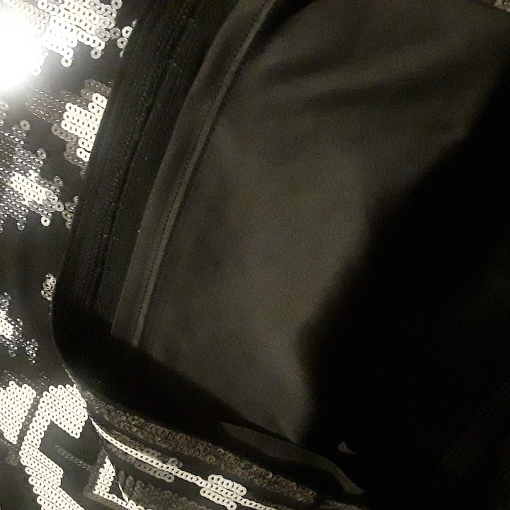 Express Sequin mini skirt Aztec pattern XS NWOT Sparkly High Contrast Geometric - Picture 6 of 6